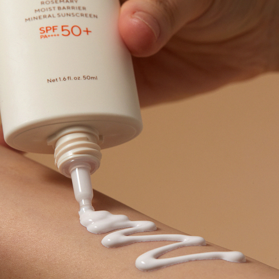 Vitalizing Rosemary Moist Barrier Mineral Sunscreen SPF 50+ / PA++++ - Protector Solar
