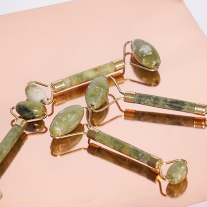 Rodillo Facial de Jade – Jade Beauty Roller
